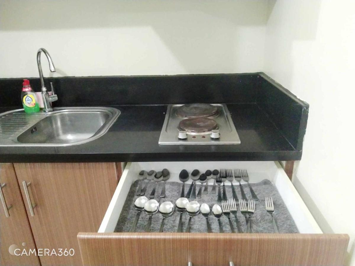 Pasay Condotel Near Naia Terminal 3 Экстерьер фото