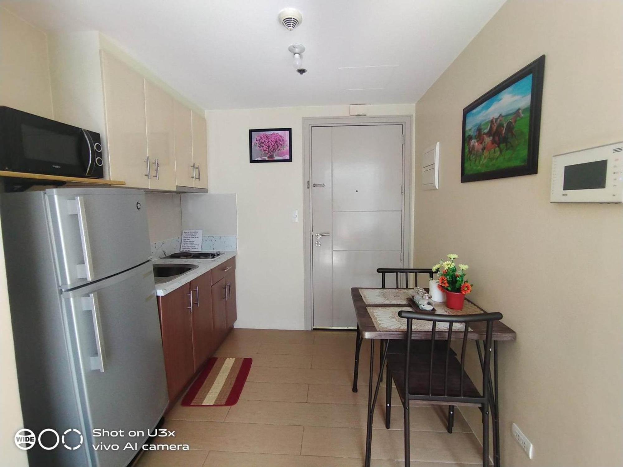 Pasay Condotel Near Naia Terminal 3 Экстерьер фото