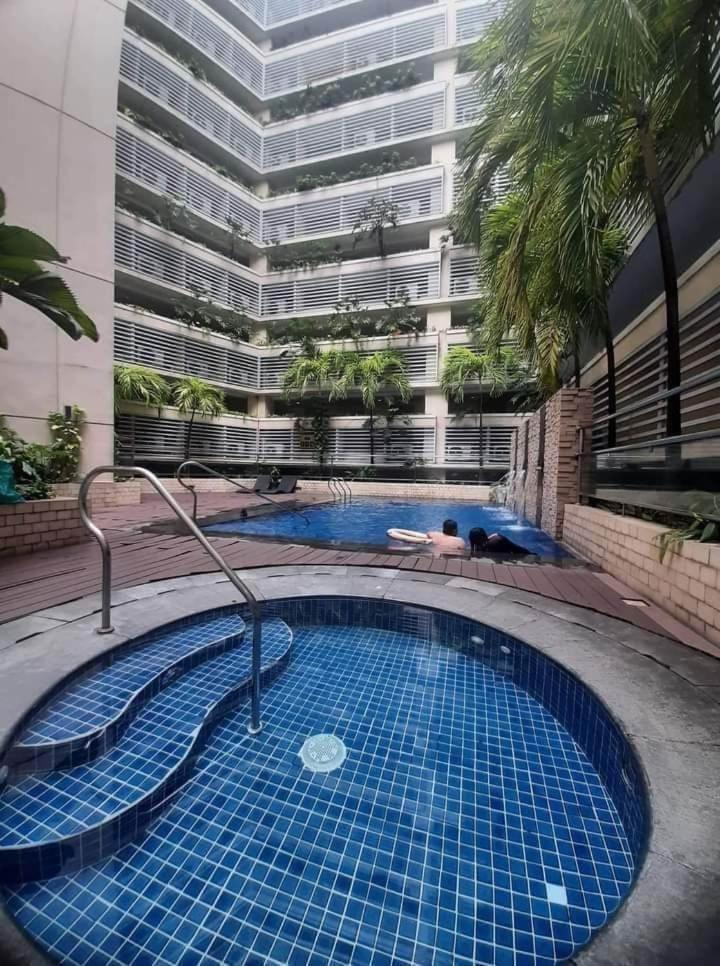 Pasay Condotel Near Naia Terminal 3 Экстерьер фото